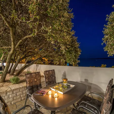 Mandre Villa